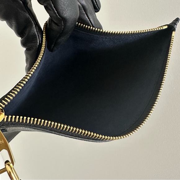 ✨SOLD✨ Louis Vuitton Empreinte Noir Pochette - Picture 8 of 11